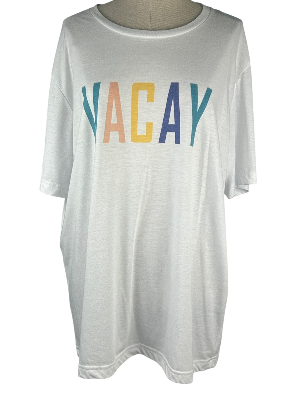 White 'VACAY' Graphic Tee